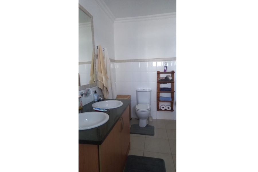 4 Bedroom Property for Sale in Deneysville Free State